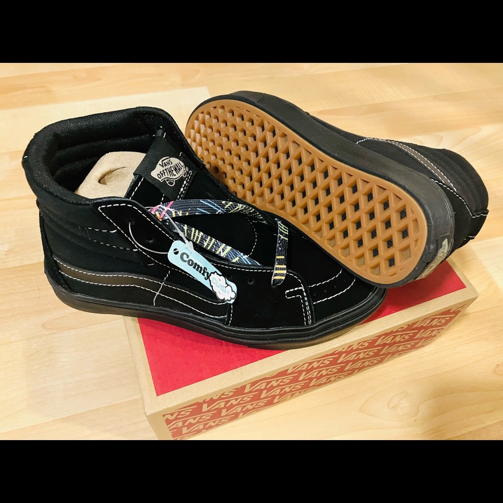 Vans ComfyCush SK8-Hi Speed Lacer sneakers black NEW Women’s 6 Men’s 4.5